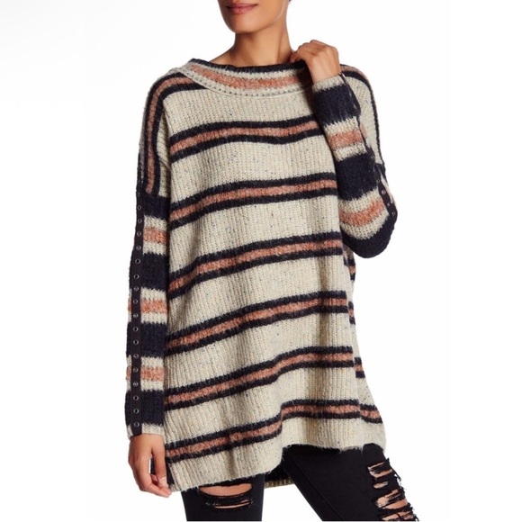 Free People Sweaters - NWOT Free People Oversized slouchy Tunic Pullover Sweater womens size XS